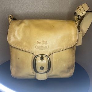 COACH J0769-11419 Tan Leather Satchel